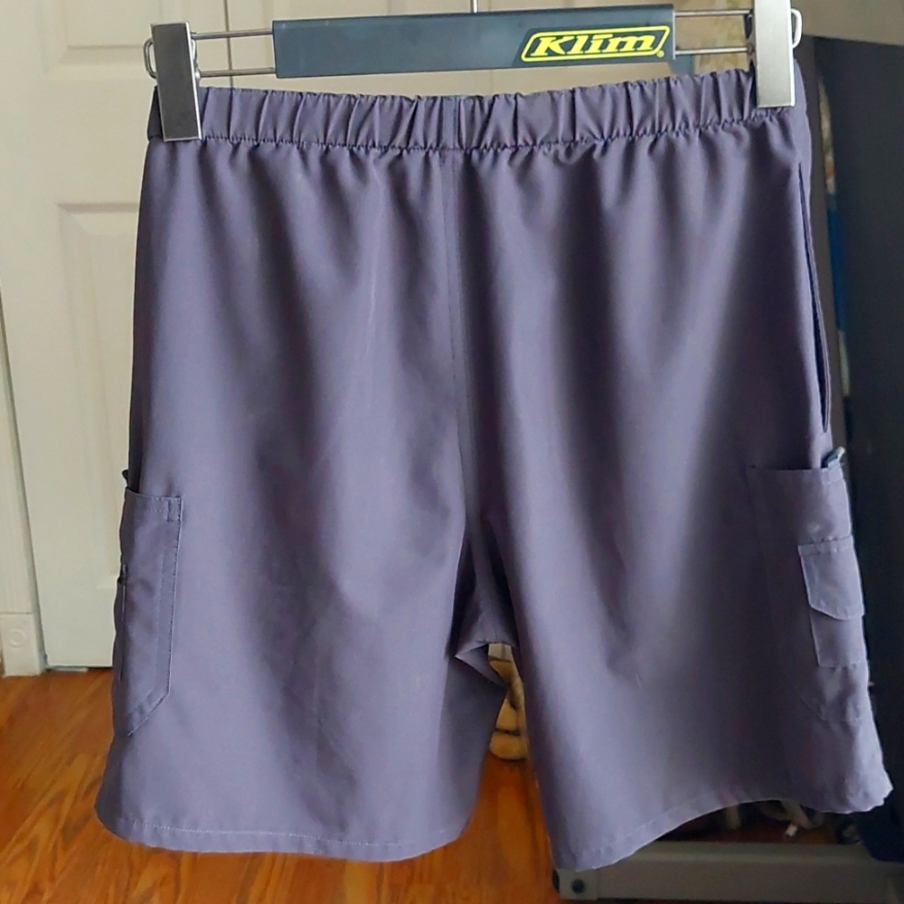 Light Shorts - Picture 4 of 4